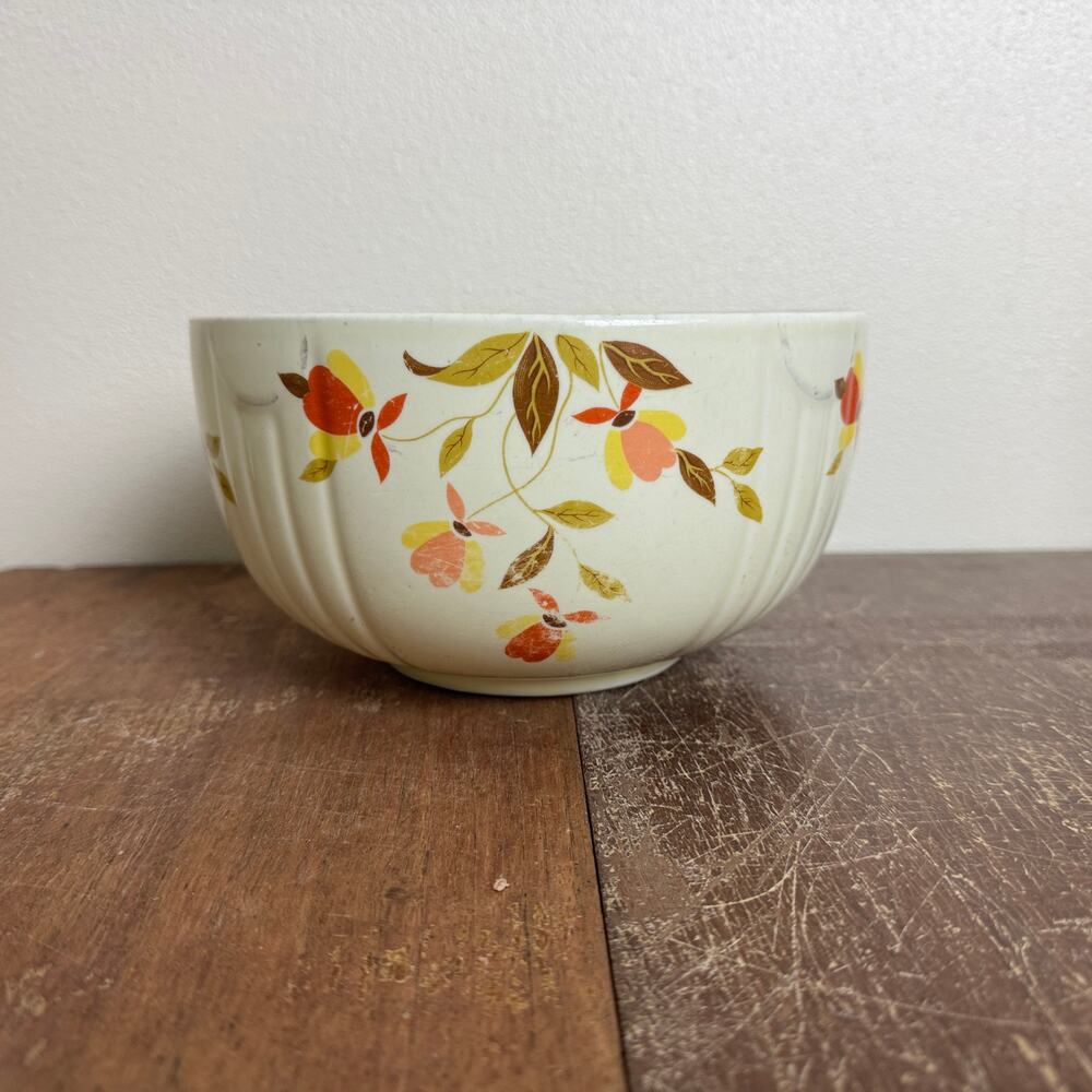 Hall's Superior Kitchenware Mary‎ Dunbar Fall Jewel Tea Autumn Leaf Bowl Uranium